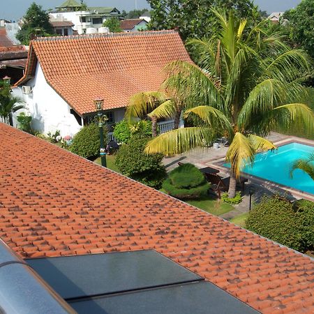 Hotel Tulips Yogyakarta Ngoại thất bức ảnh