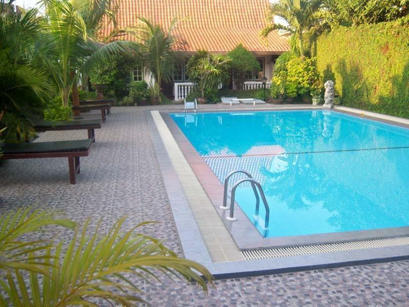 Hotel Tulips Yogyakarta Ngoại thất bức ảnh