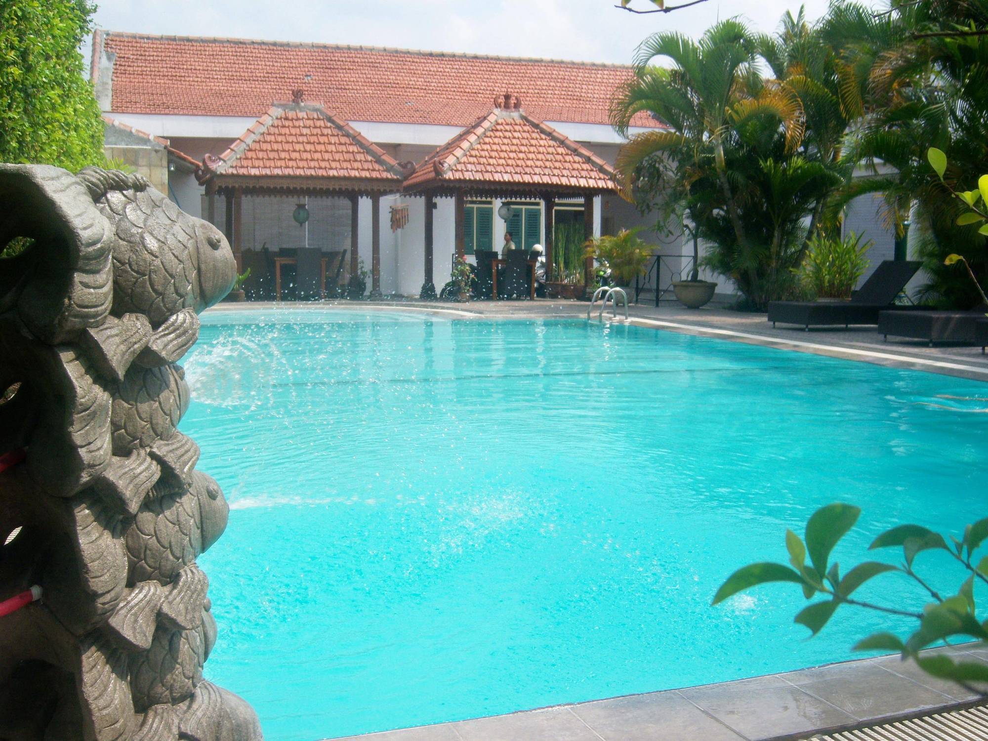 Hotel Tulips Yogyakarta Ngoại thất bức ảnh